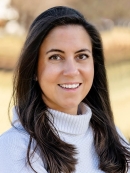 Lia Papathomas headshot.