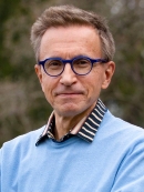 Max Häggblom headshot.