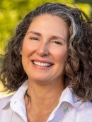 Regina Williams headshot.