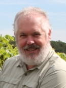 Daniel Ward headshot.