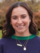 Elizabeth Halsall headshot.