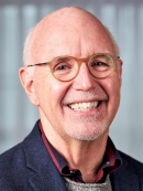 Mark Robson headshot.